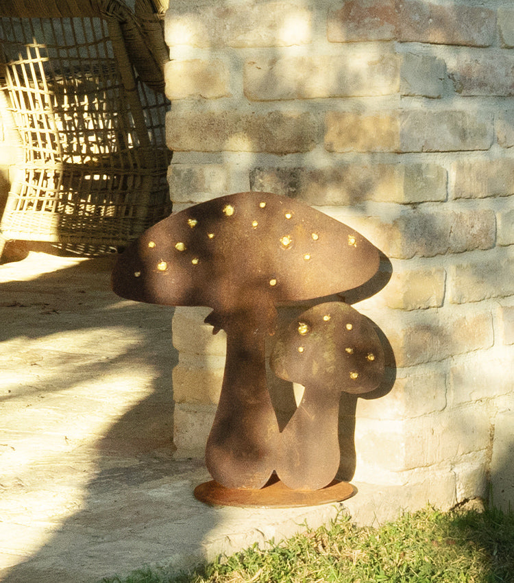 Funghi in corten grandi