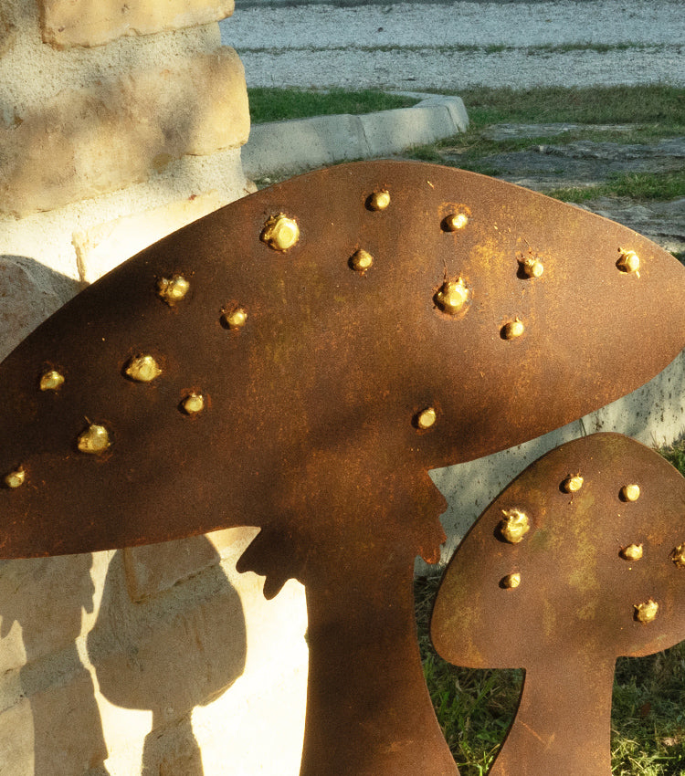 Funghi in corten grandi