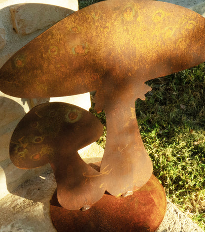 Funghi in corten grandi