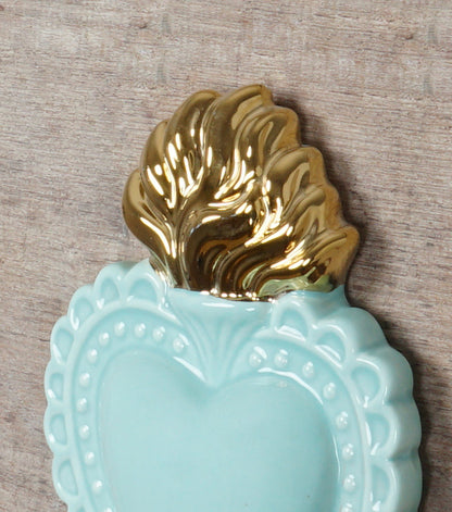 Cuore "Ex Voto" color "Carta da Zucchero" con la Fiamma Laccata in ceramica