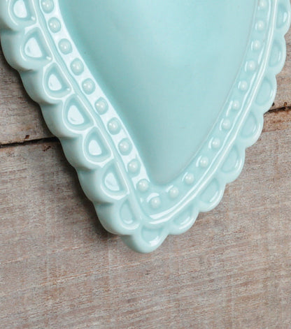 Cuore "Ex Voto" color "Carta da Zucchero" con la Fiamma Laccata in ceramica