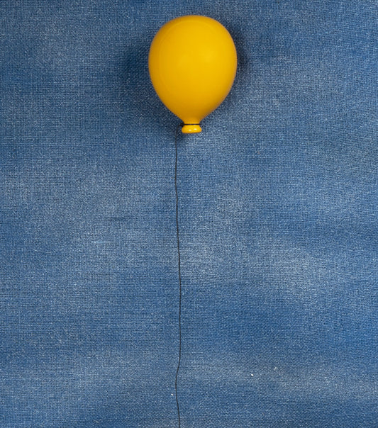 Palloncino “giallo ocra” grande in ceramica