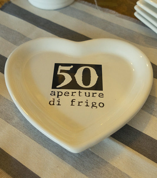 Piattino a forma di cuore "50" in ceramica