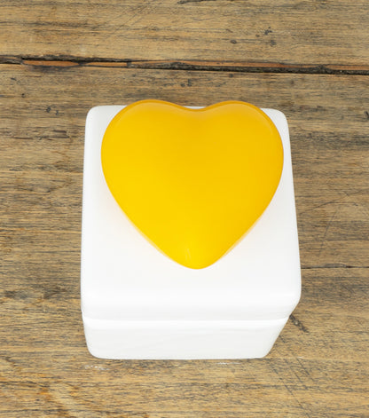 Scatolina con un Cuore giallo in ceramica