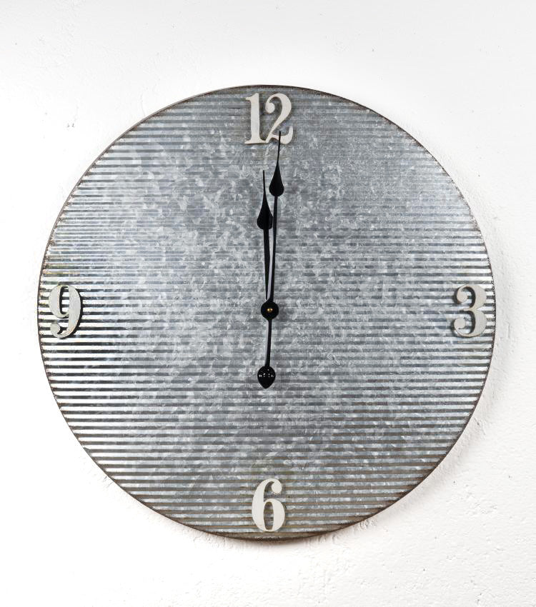 Orologio in lamiera
