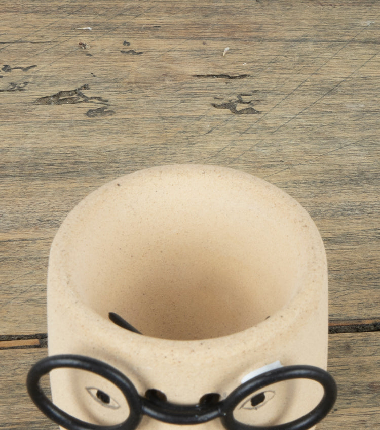Vasetto a forma di un uomo con la barba in cotto e ceramica