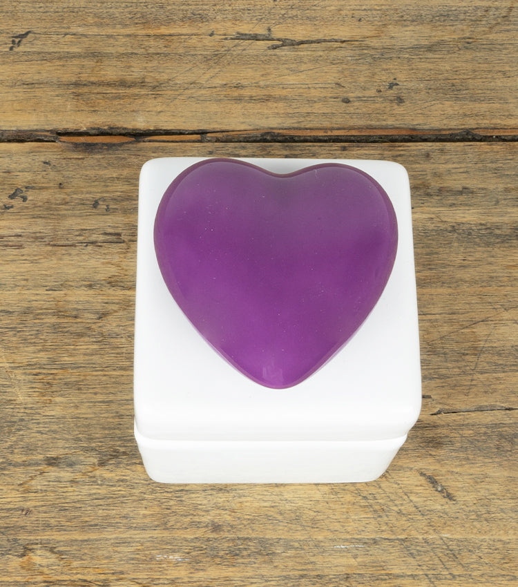 Scatolina con un Cuore viola in ceramica